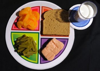 Weight loss in older adults associated with risk of early death, study finds