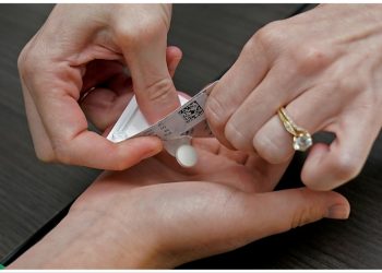 Hundreds of Democrats urge appeals court to reverse abortion pill ruling