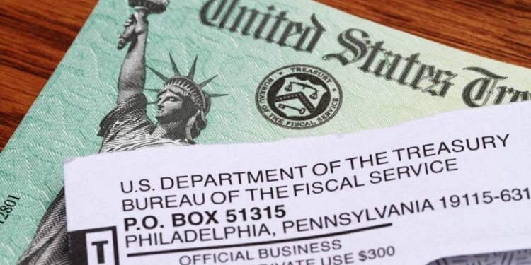 Social Security COLA to drop significantly in 2024, senior group predicts