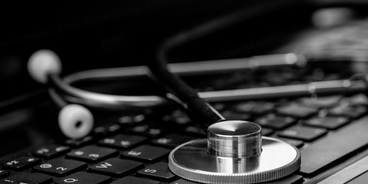 AI chatbot outperforms human doctors in responding to patient questions