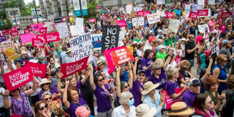 Health care providers in North Carolina file lawsuit against state over abortion restrictions