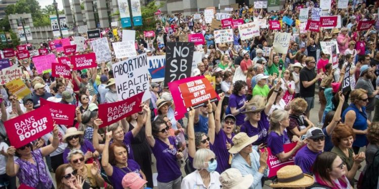 Majority in new poll opposed to Supreme Court’s decision to overturn Roe one year ago