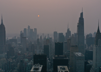 How to keep yourself safe and healthy despite the air warnings