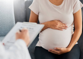 Most OBGYNs in new poll say Dobbs ruling worsened pregnancy-related mortality 