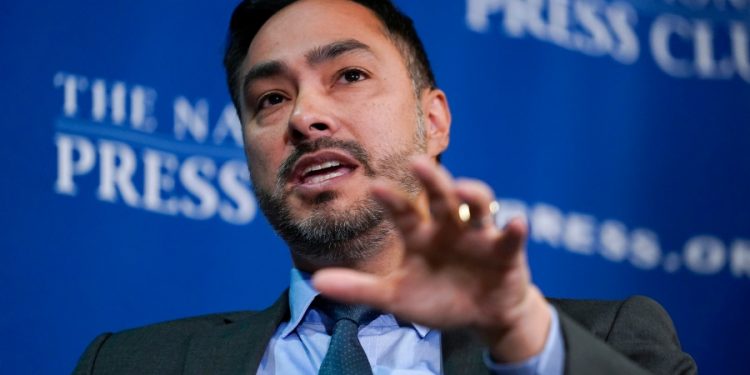 Democrats call for DACA health care expansion