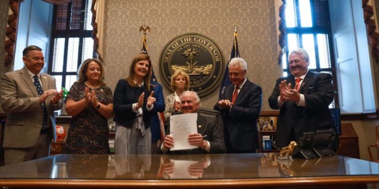 All-male South Carolina Supreme Court hears challenge to new abortion ban