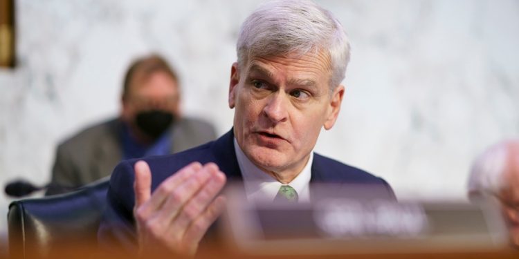 Cassidy introduces bill to fund community clinics, citing stalled negotiations with Sanders