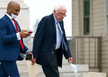 Sanders’s ‘game of chicken’ over NIH nominee alarms health advocates