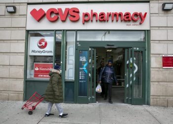 CVS to lay off 5,000 workers in cost-cutting move
