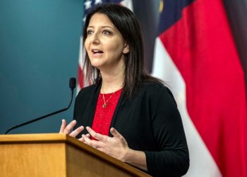 House COVID panel requests briefing on fall vaccine plans from new CDC head