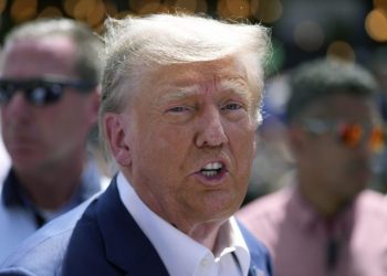 Trump urges supporters in Iowa to back abortion ban exceptions