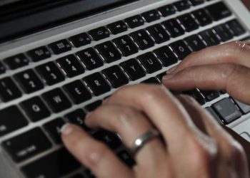 New chatbot aims to help women access abortions