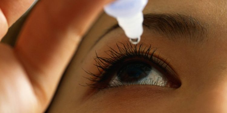 FDA warns consumers to stop using dozens of over-the-counter eye drops