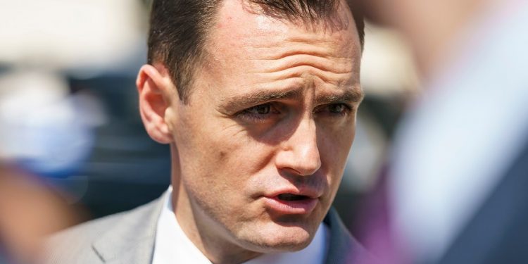 Top Republicans press VA on reliance on Chinese medical supplies