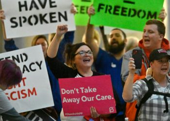 Pregnant Kentucky woman sues over state’s two abortion bans