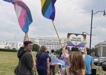 Judge denies DOJ request to pause lawsuit challenging Alabama ban on trans care for minors