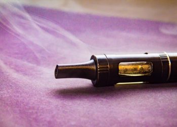 WHO calls for ban on flavored vapes