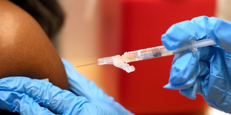 Supreme Court wipes rulings on federal employee, military vaccine mandates