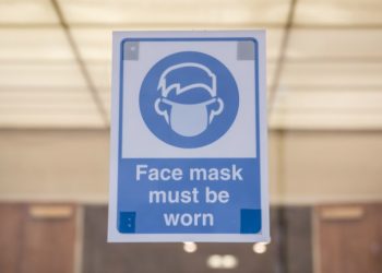 Some hospitals reinstating mask requirements amid rise in COVID