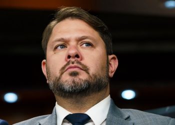 Democrats bank on abortion playing pivotal role in Arizona Senate race