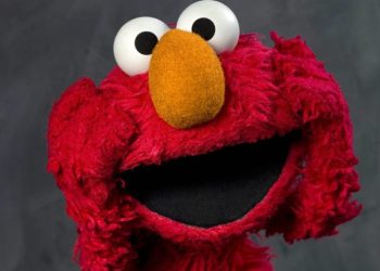 Elmo checks in and gets buried with angst