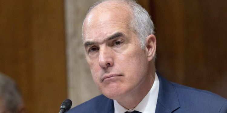 Top Senate Democrat reviewing safety in assisted living facilities