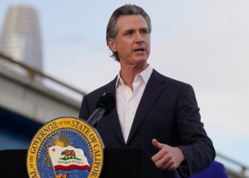 Newsom promises to veto ban on youth tackle football