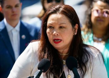 Duckworth: ‘It’s been crickets’ from GOP colleagues on bill to protect IVF