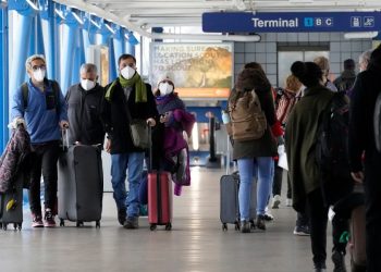 CDC adds Chicago, Miami to international traveler testing program