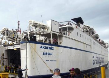 Ships from Turkey with humanitarian aid for Gaza denied right to sail, flags removed