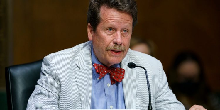 FDA head pushes for mandated lead testing by food manufacturers