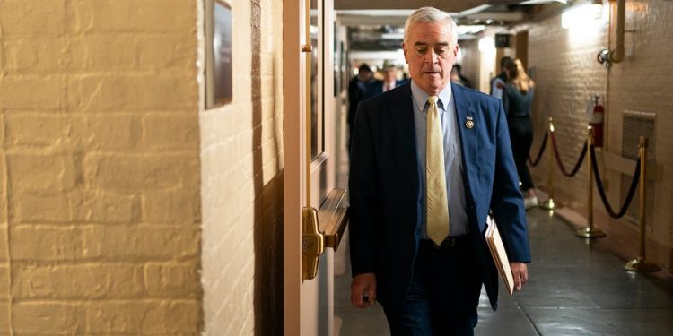 COVID subcommittee chair asks top science journal editors to testify on relationship with federal government