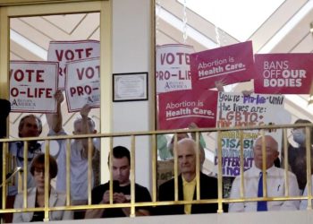 Survey finds telehealth is driving increase in abortions, despite state bans