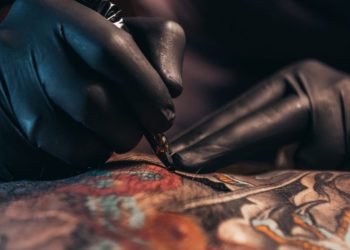 Many tattoo inks contaminated with bacteria: FDA