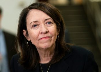 Senate Democratic abortion report shows cascading effects of bans, aims to keep pressure on GOP