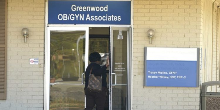 House Dem report finds some OB-GYNs are not getting abortion training despite sicker patients