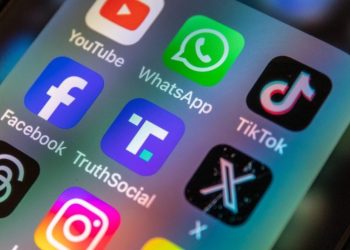 Senators target false prescription medication marketing on social media with new bill