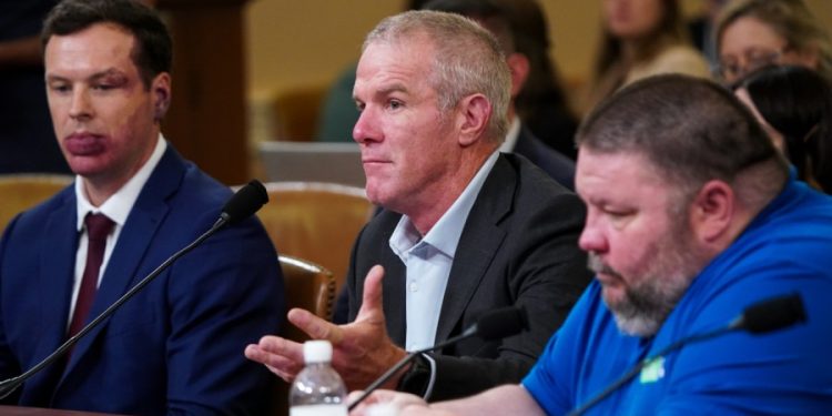 Brett Favre says he has Parkinson’s