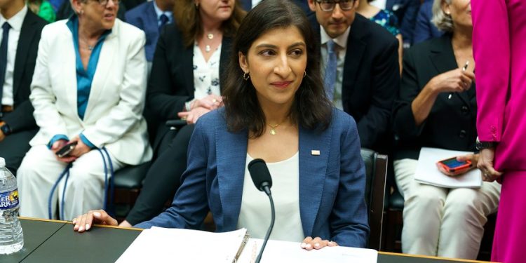 Express Scripts sues FTC over report blasting pharmacy middlemen