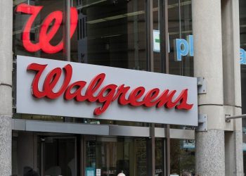 Walgreens closing roughly 1,200 stores