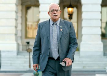 Gerry Connolly discloses cancer of esophagus diagnosis