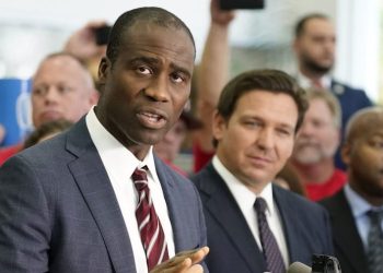 Top Florida health official advises against fluoride in drinking water