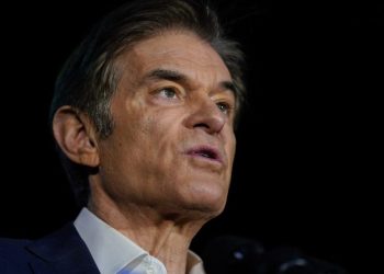 Consumer watchdog wants FTC to investigate Dr. Oz for influencer marketing violations