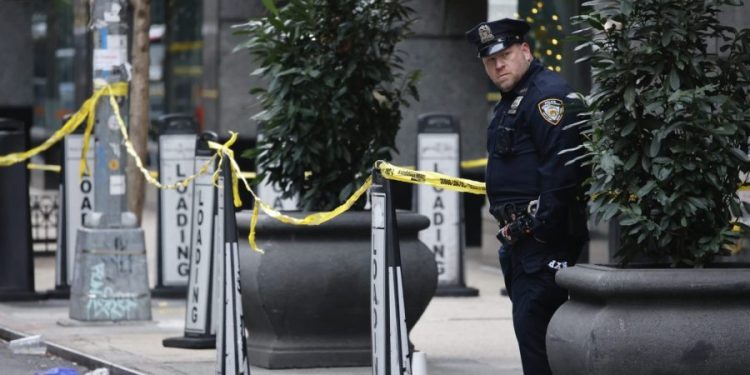 UnitedHealthcare CEO shooting suspect charged with murder in New York