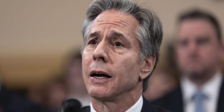 US condemns Taliban banning women from medical training