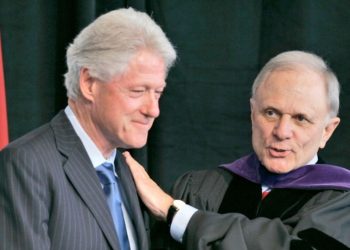 Bill Clinton discharged after hospitalization for flu