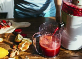 Considering a juice cleanse? It may harm your health, study finds