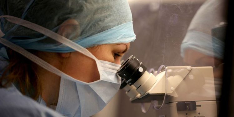 NIH cuts billions from research overhead funding