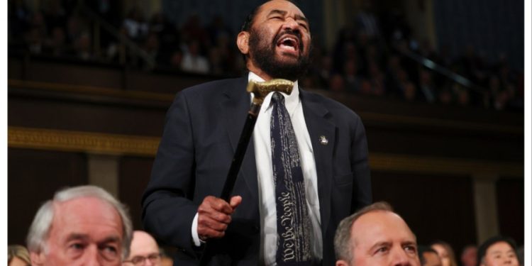 Democrats bring Medicaid fight to Trump at joint address