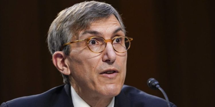 Ousted FDA vaccine chief makes plea to families to vaccinate children